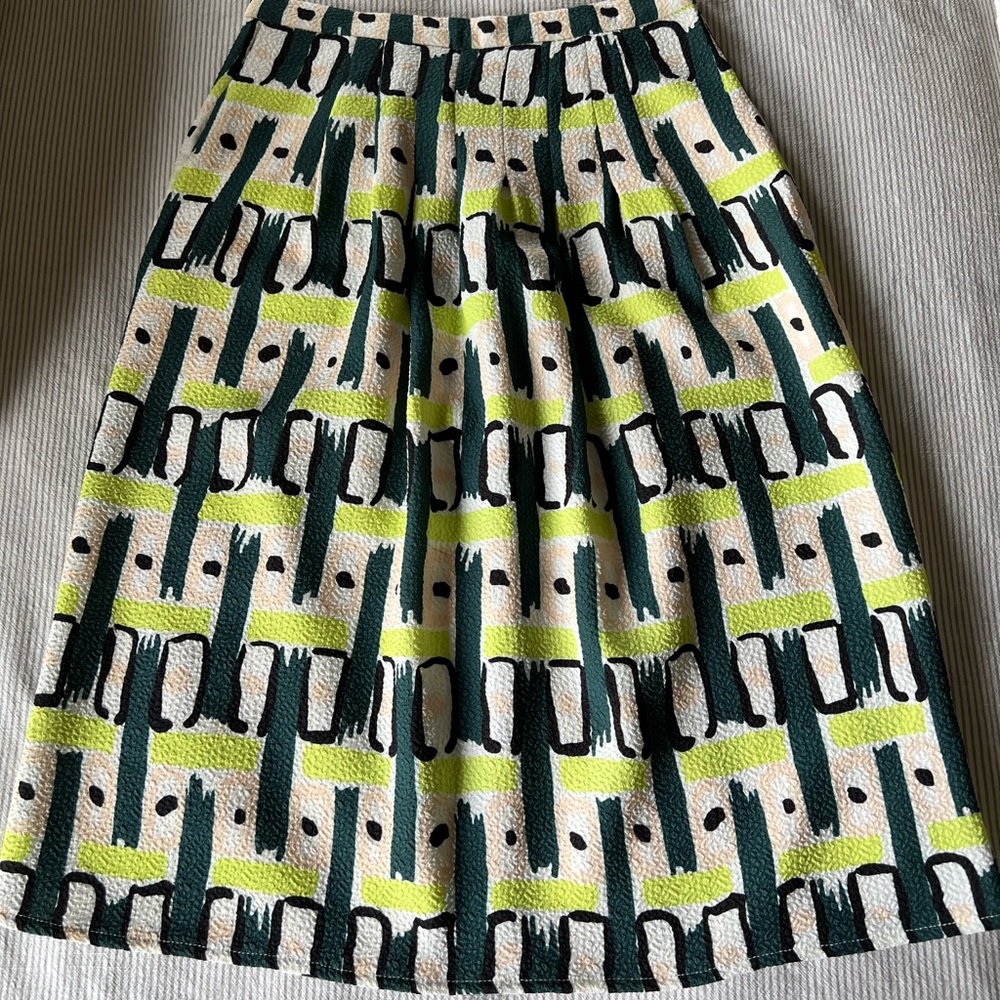 Paul Smith abstract print A-line skirt, size S.